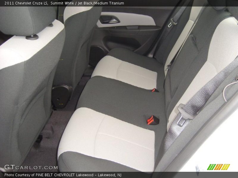 Summit White / Jet Black/Medium Titanium 2011 Chevrolet Cruze LS