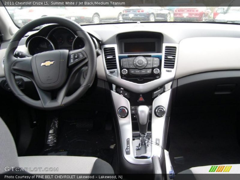Summit White / Jet Black/Medium Titanium 2011 Chevrolet Cruze LS