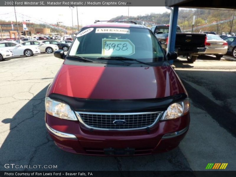 Matador Red Metallic / Medium Graphite Grey 2002 Ford Windstar SE