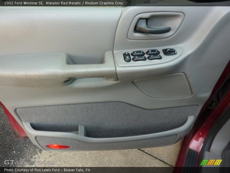 Matador Red Metallic / Medium Graphite Grey 2002 Ford Windstar SE