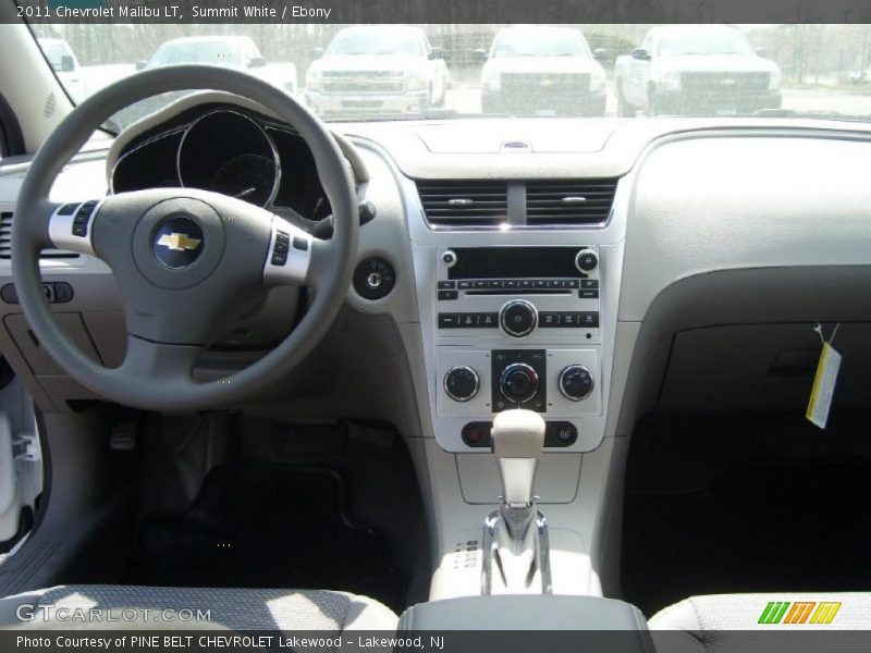 Summit White / Ebony 2011 Chevrolet Malibu LT