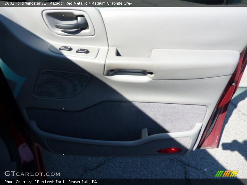 Matador Red Metallic / Medium Graphite Grey 2002 Ford Windstar SE