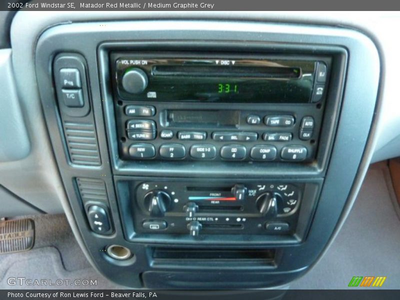 Matador Red Metallic / Medium Graphite Grey 2002 Ford Windstar SE