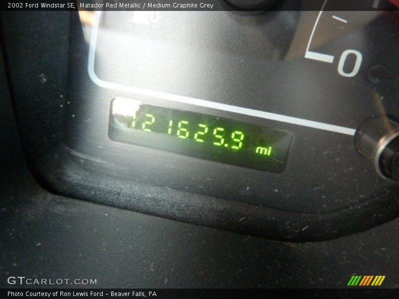 Matador Red Metallic / Medium Graphite Grey 2002 Ford Windstar SE