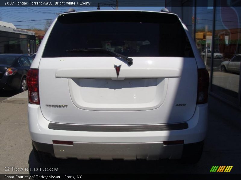 Bright White / Ebony 2007 Pontiac Torrent AWD