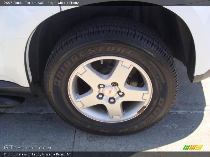 Bright White / Ebony 2007 Pontiac Torrent AWD