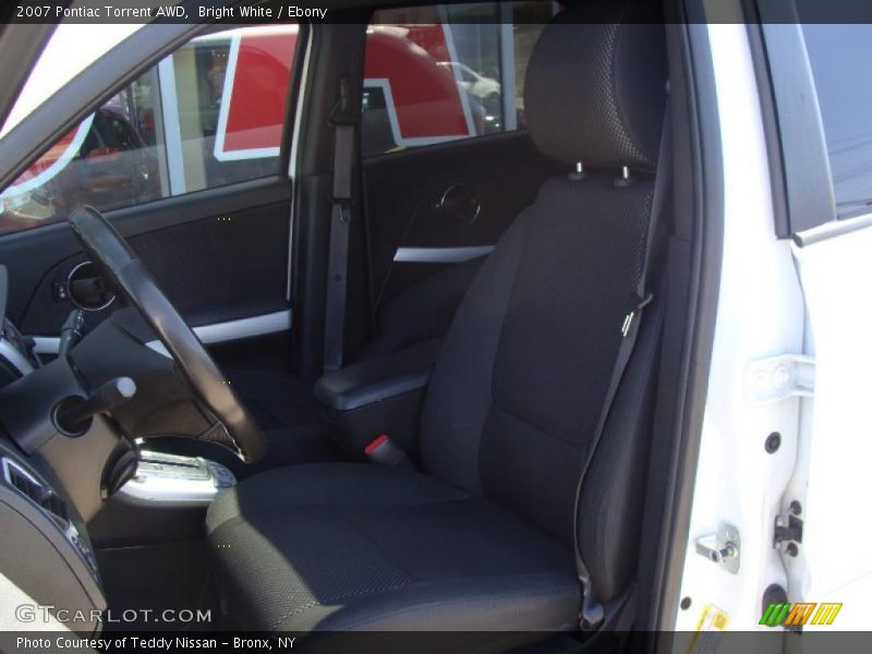 Bright White / Ebony 2007 Pontiac Torrent AWD