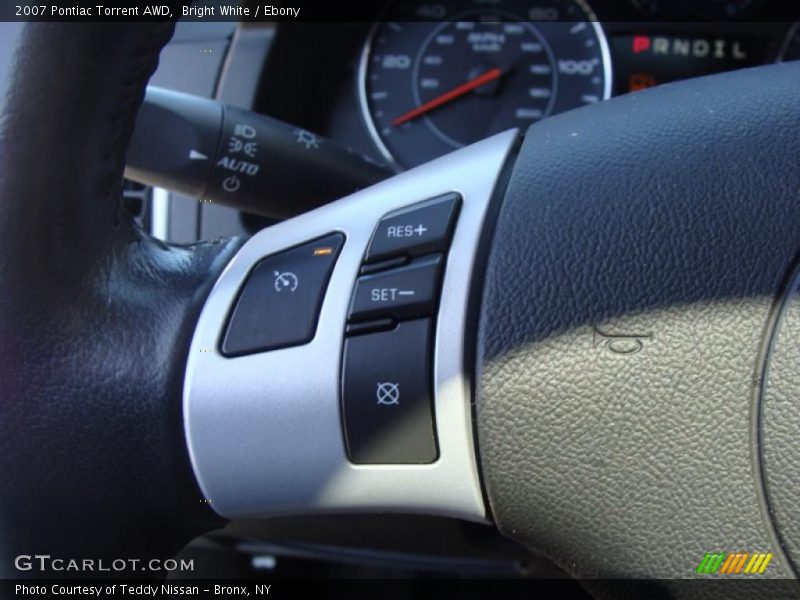 Bright White / Ebony 2007 Pontiac Torrent AWD