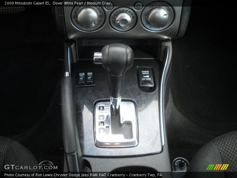 Dover White Pearl / Medium Gray 2009 Mitsubishi Galant ES