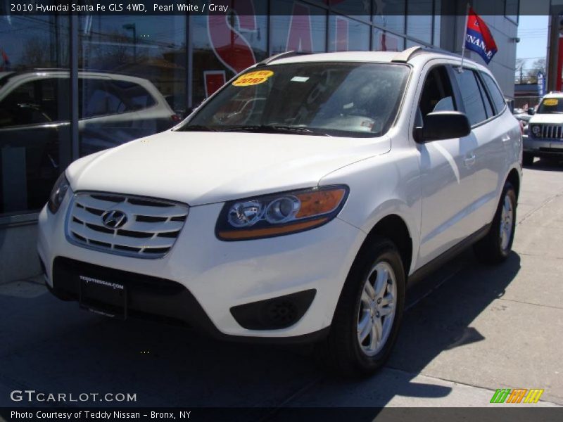 Pearl White / Gray 2010 Hyundai Santa Fe GLS 4WD