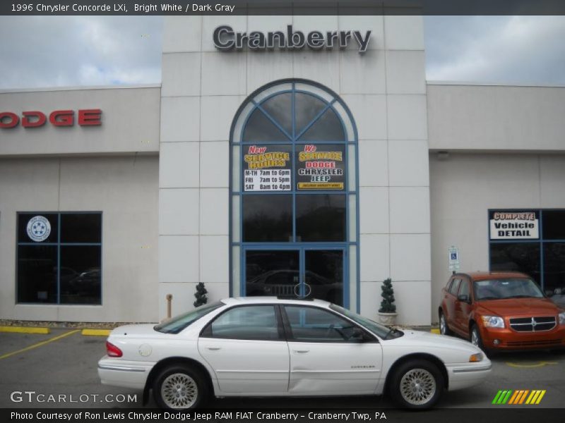 Bright White / Dark Gray 1996 Chrysler Concorde LXi