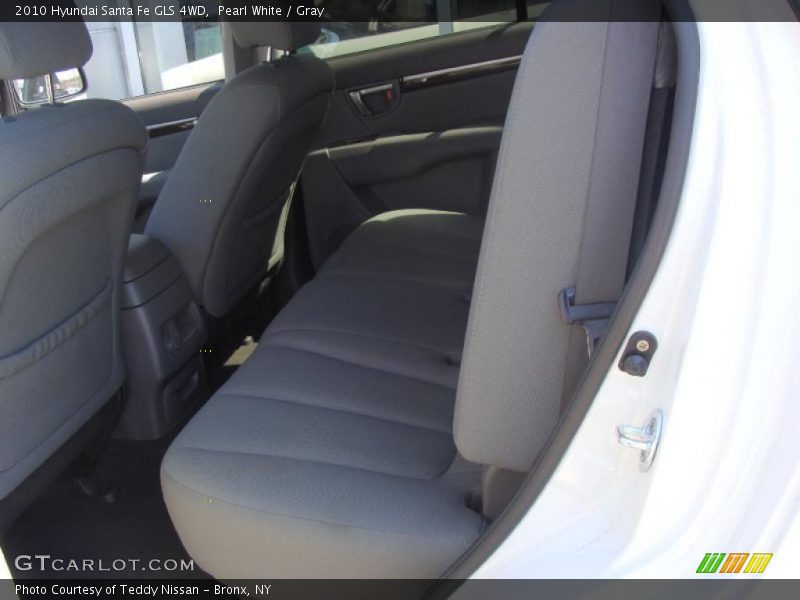 Pearl White / Gray 2010 Hyundai Santa Fe GLS 4WD