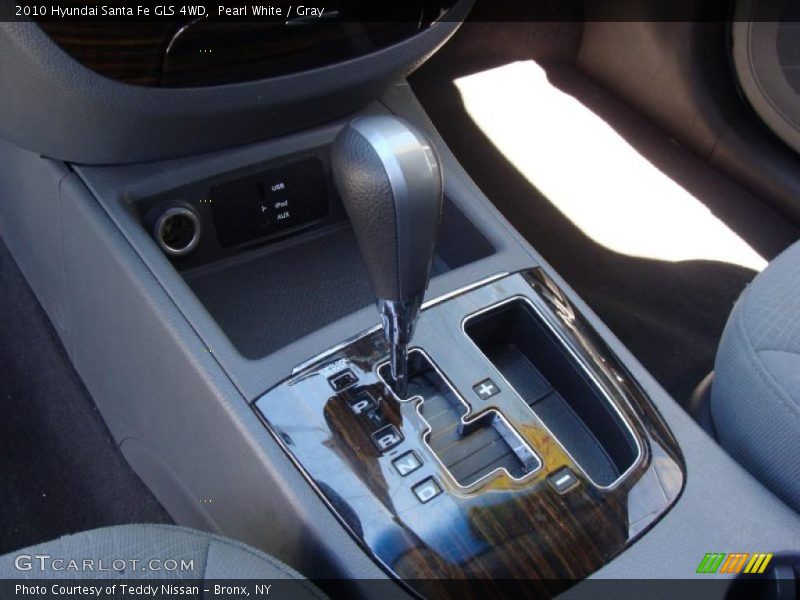 Pearl White / Gray 2010 Hyundai Santa Fe GLS 4WD