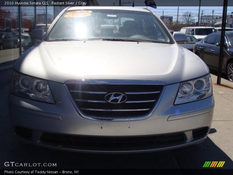 Radiant Silver / Gray 2010 Hyundai Sonata GLS