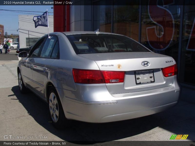 Radiant Silver / Gray 2010 Hyundai Sonata GLS
