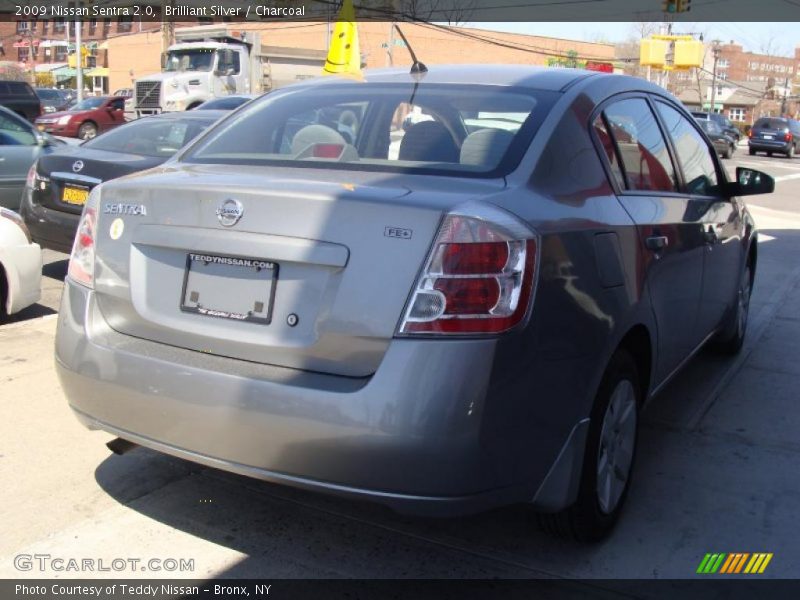 Brilliant Silver / Charcoal 2009 Nissan Sentra 2.0