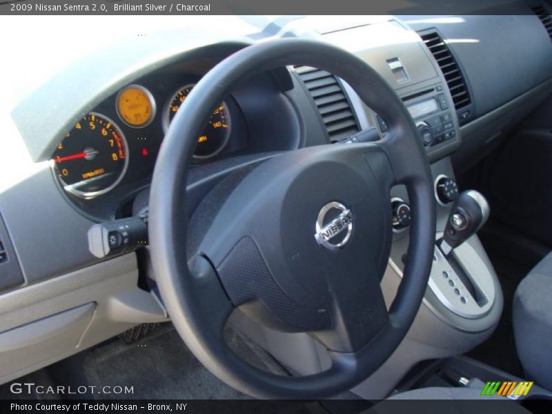 Brilliant Silver / Charcoal 2009 Nissan Sentra 2.0