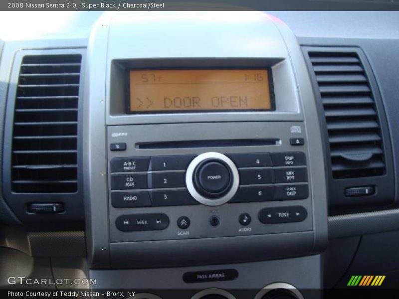 Super Black / Charcoal/Steel 2008 Nissan Sentra 2.0