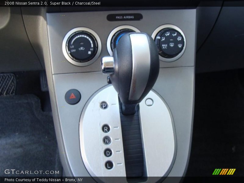 Super Black / Charcoal/Steel 2008 Nissan Sentra 2.0