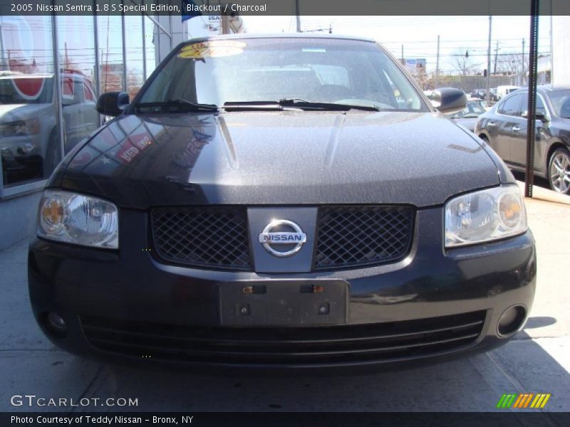 Blackout / Charcoal 2005 Nissan Sentra 1.8 S Special Edition