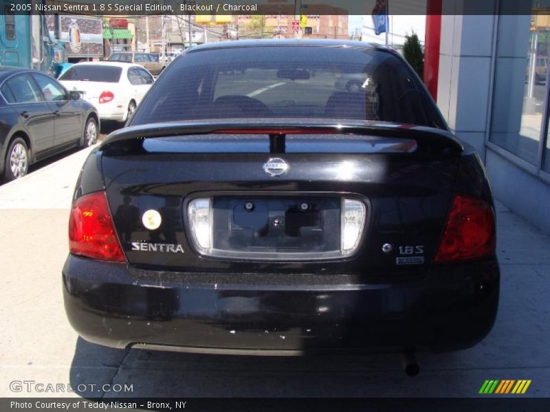 Blackout / Charcoal 2005 Nissan Sentra 1.8 S Special Edition