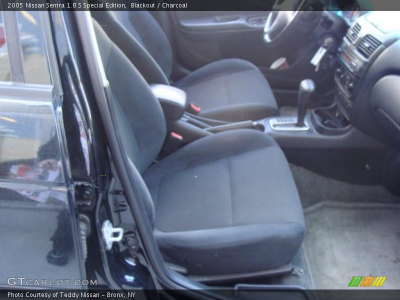 Blackout / Charcoal 2005 Nissan Sentra 1.8 S Special Edition