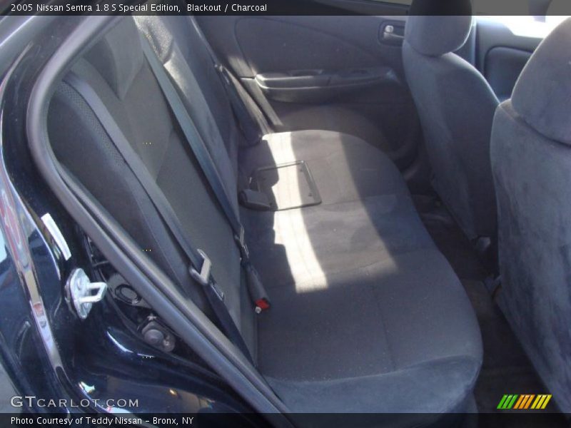 Blackout / Charcoal 2005 Nissan Sentra 1.8 S Special Edition