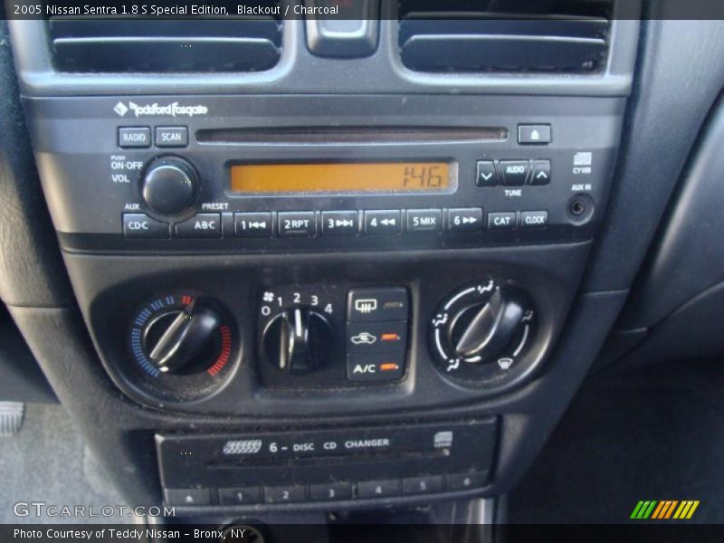 Blackout / Charcoal 2005 Nissan Sentra 1.8 S Special Edition