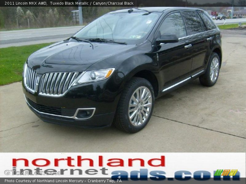 Tuxedo Black Metallic / Canyon/Charcoal Black 2011 Lincoln MKX AWD