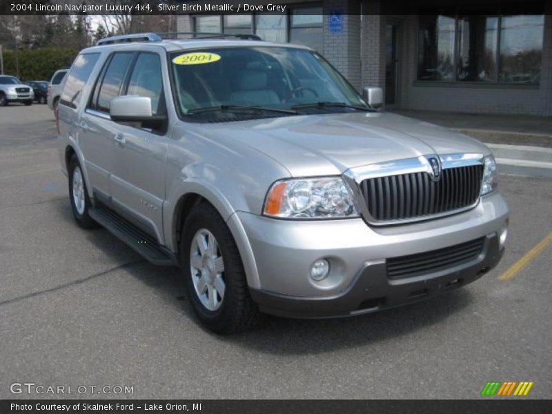 Silver Birch Metallic / Dove Grey 2004 Lincoln Navigator Luxury 4x4