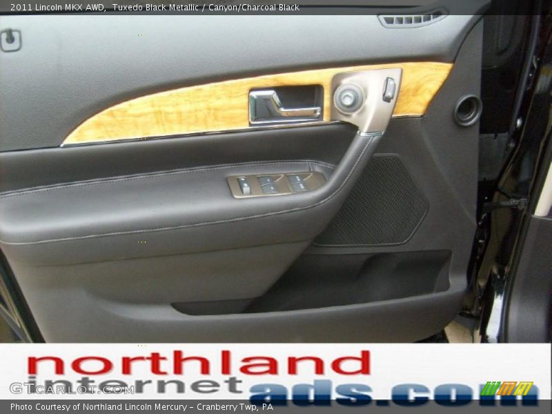 Tuxedo Black Metallic / Canyon/Charcoal Black 2011 Lincoln MKX AWD