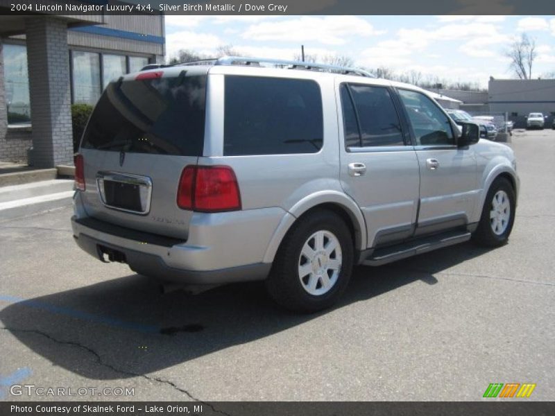 Silver Birch Metallic / Dove Grey 2004 Lincoln Navigator Luxury 4x4