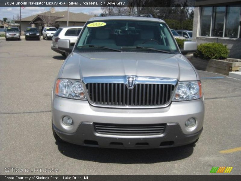 Silver Birch Metallic / Dove Grey 2004 Lincoln Navigator Luxury 4x4