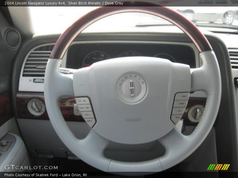 Silver Birch Metallic / Dove Grey 2004 Lincoln Navigator Luxury 4x4