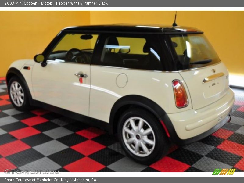 Pepper White / Panther Black 2003 Mini Cooper Hardtop