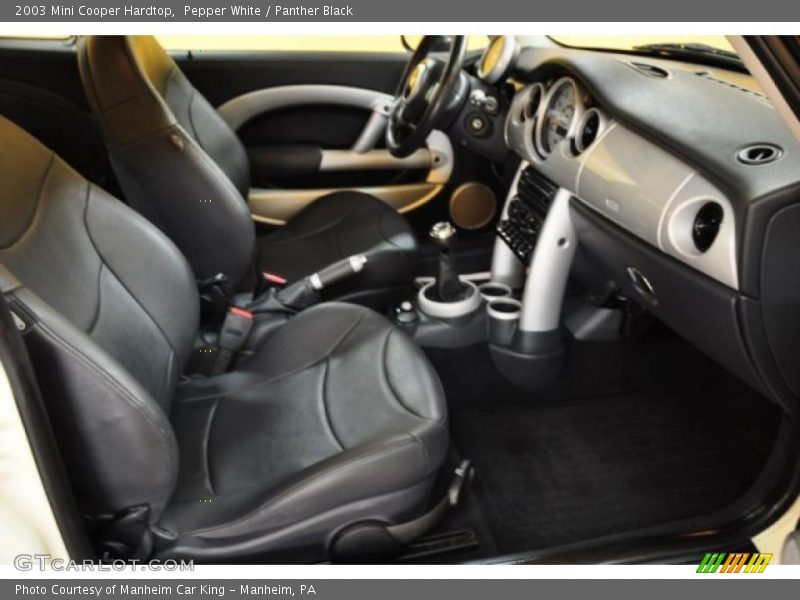 Pepper White / Panther Black 2003 Mini Cooper Hardtop