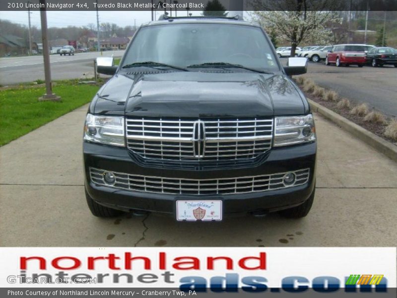 Tuxedo Black Metallic / Charcoal Black 2010 Lincoln Navigator 4x4