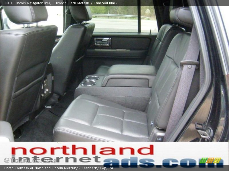 Tuxedo Black Metallic / Charcoal Black 2010 Lincoln Navigator 4x4