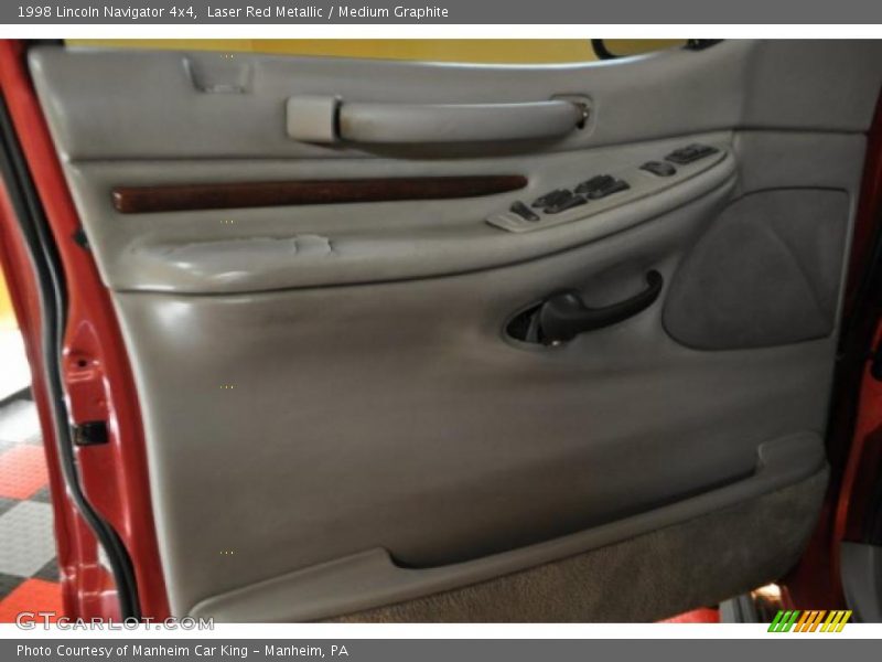 Laser Red Metallic / Medium Graphite 1998 Lincoln Navigator 4x4