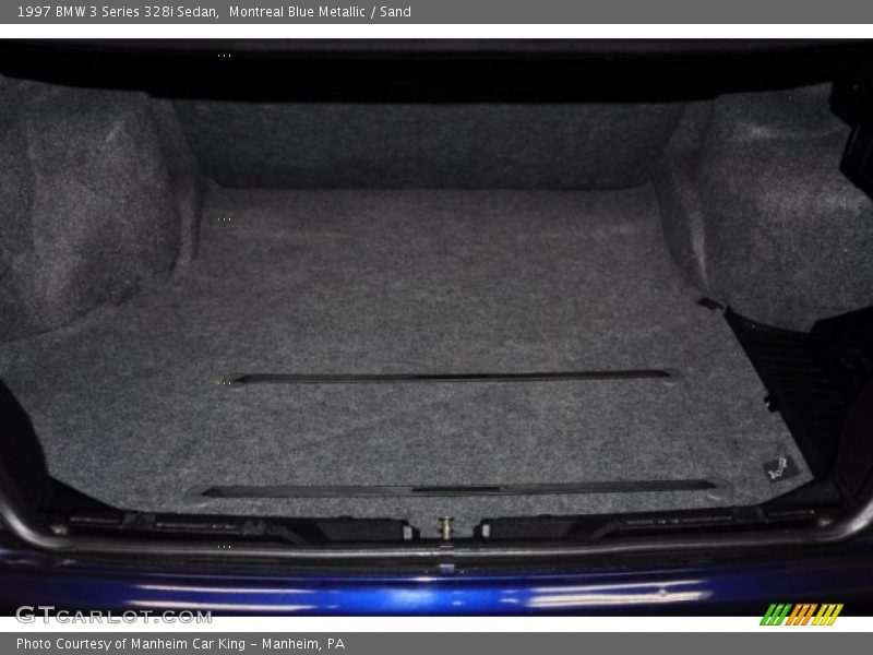  1997 3 Series 328i Sedan Trunk