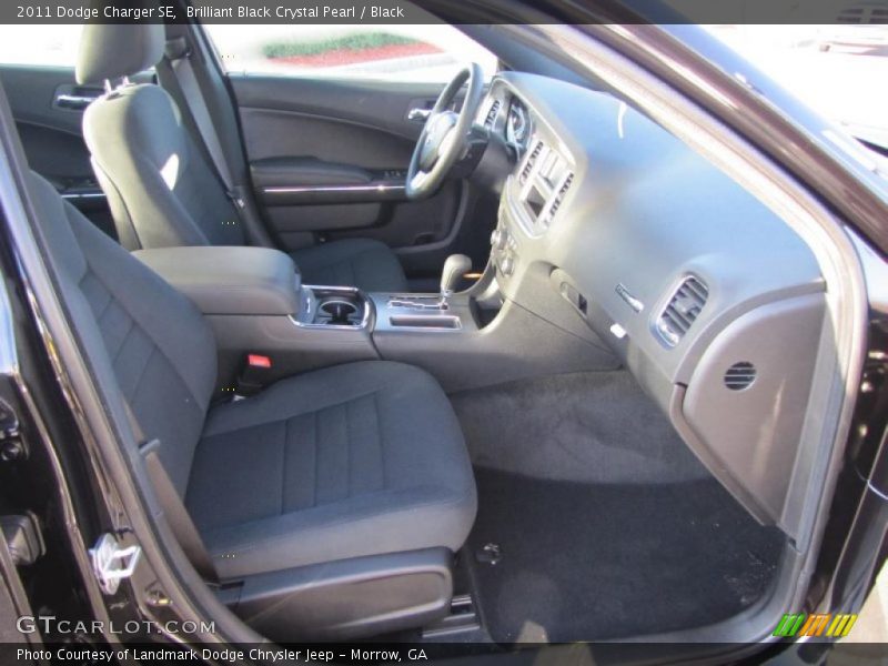 Brilliant Black Crystal Pearl / Black 2011 Dodge Charger SE