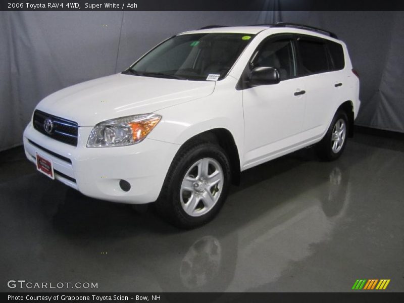 Super White / Ash 2006 Toyota RAV4 4WD