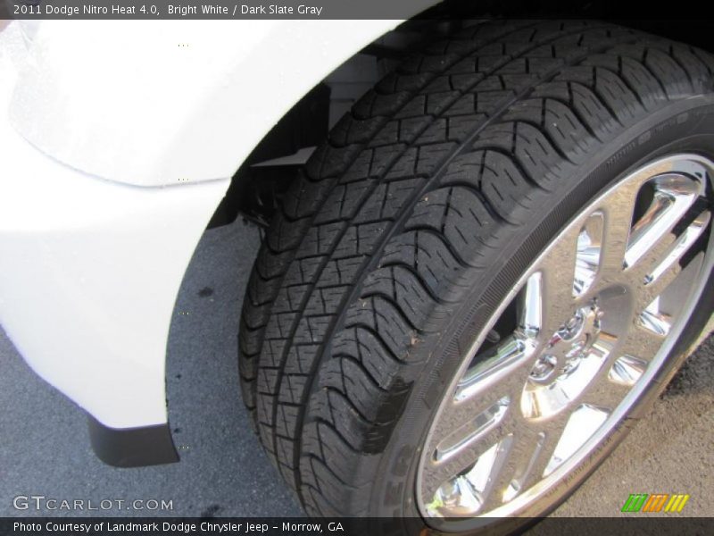 Bright White / Dark Slate Gray 2011 Dodge Nitro Heat 4.0