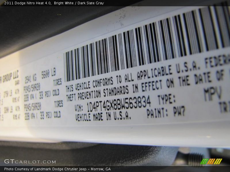 Bright White / Dark Slate Gray 2011 Dodge Nitro Heat 4.0