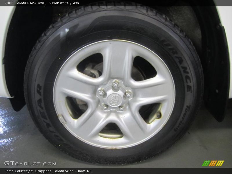 Super White / Ash 2006 Toyota RAV4 4WD