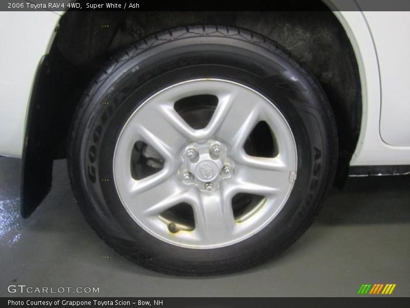 Super White / Ash 2006 Toyota RAV4 4WD