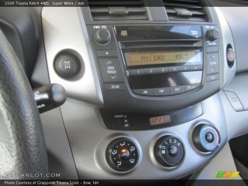 Super White / Ash 2006 Toyota RAV4 4WD