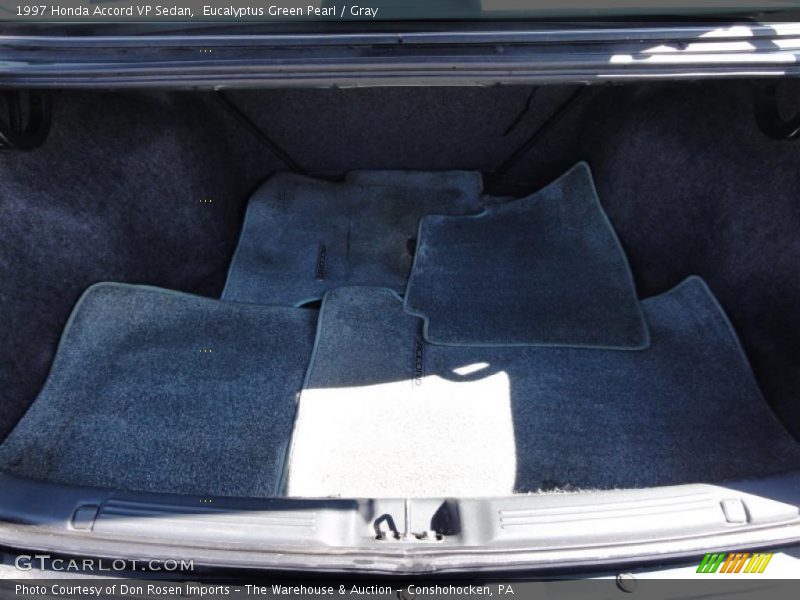 Eucalyptus Green Pearl / Gray 1997 Honda Accord VP Sedan