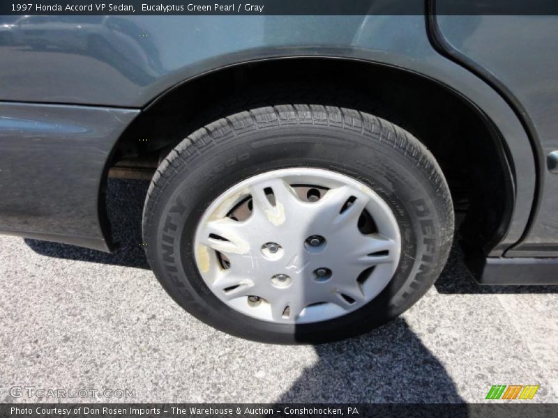Eucalyptus Green Pearl / Gray 1997 Honda Accord VP Sedan