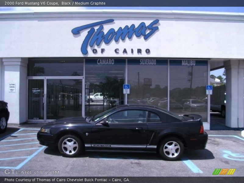 Black / Medium Graphite 2000 Ford Mustang V6 Coupe